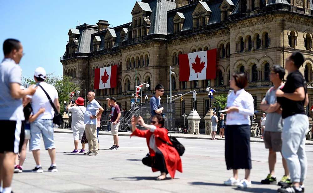 ویزای توریستی کانادا با دعوت نامه